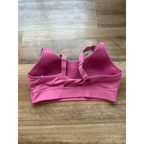 BUNDLE Under Armour Women’s Medium Workout Clothes - Picture 5 of 10